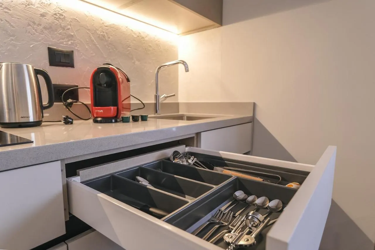 Two Steps Apartments 2 Tiran